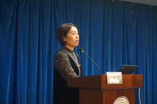 说明: G:\2019培训班\云南校（园）长国培\5—培训过程照片\开班典礼\DSC09135.JPG